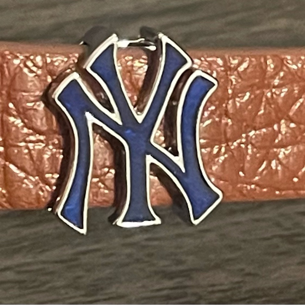 MLB New York Yankees Charm